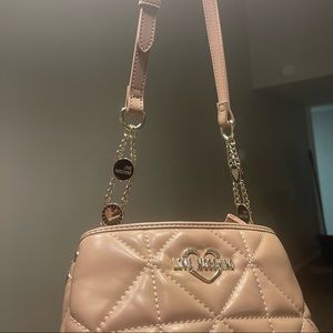 Love ❤️ MOSCHINO